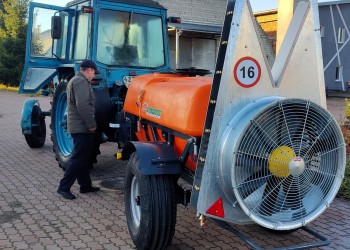 Обприскувач вентиляторний причіпний  з шахтою ОВП-2000